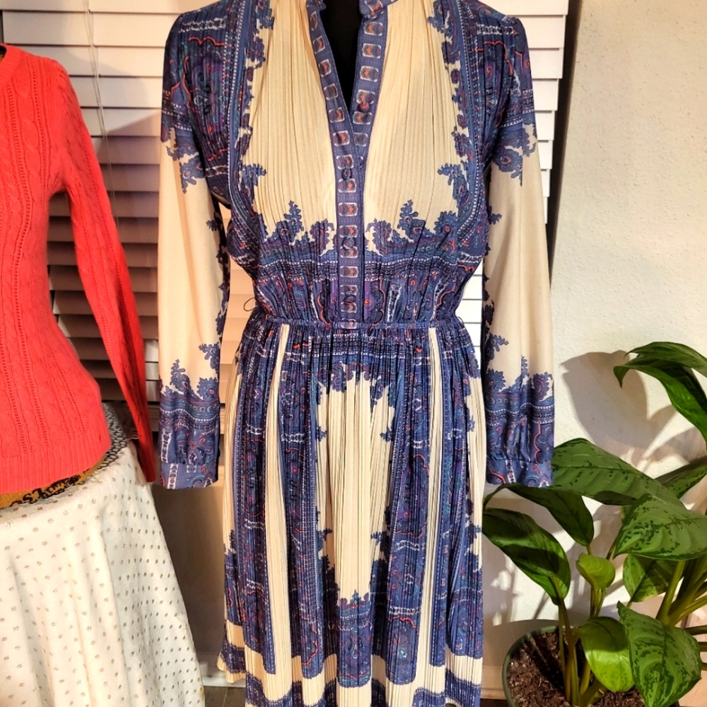 Vtg 70s Hal Ferman Navy Blue and Tan Semi Sheer Pleated DressNo size